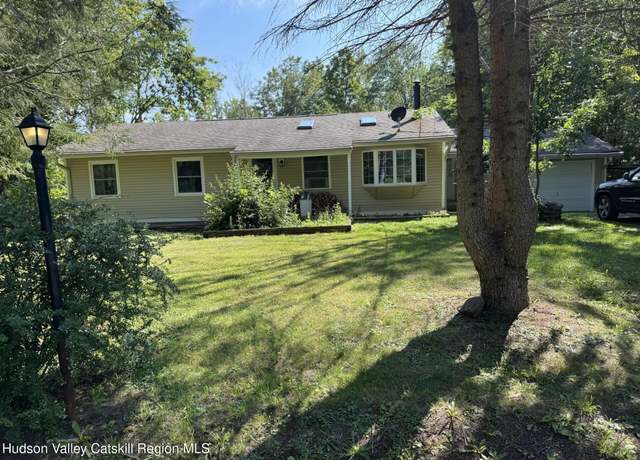 Property at 935 Goshen St, Jewett, NY 12444, 4 beds, 1.5 baths