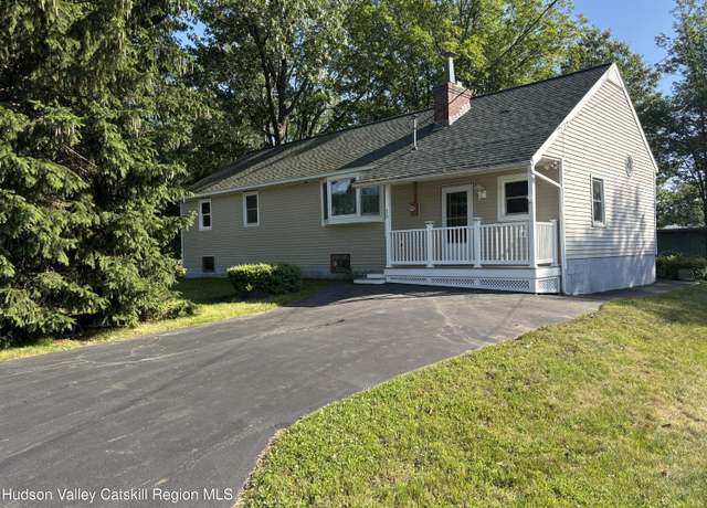 Property at 15 Merrill St, Colonie, NY 12205, 3 beds, 2.5 baths