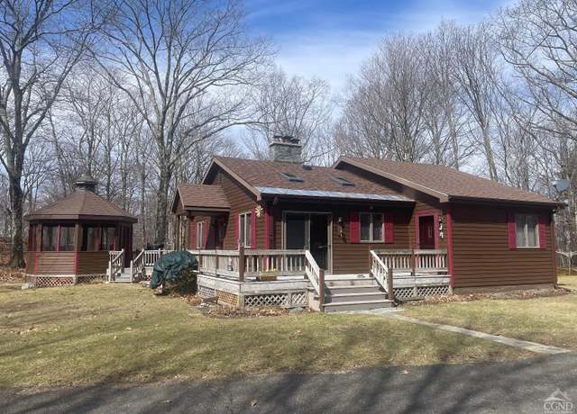 Property at 676 County Route 21, Hillsdale, NY 12529, 2 beds, 1 bath