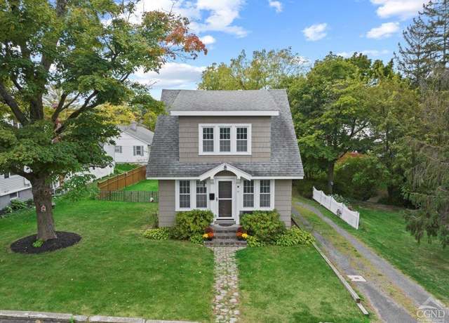 Property at 9 Greenport Pkwy, Hudson, NY 12534, 3 beds, 1 bath
