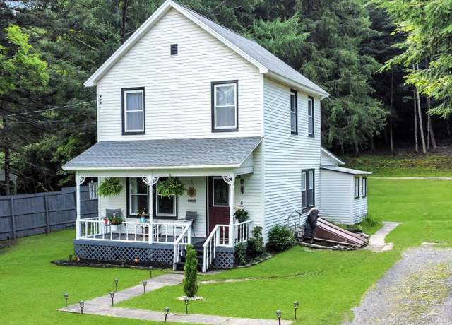 Property at 107 Spruce St, Tannersville, NY 12485, 3 beds, 1.5 baths