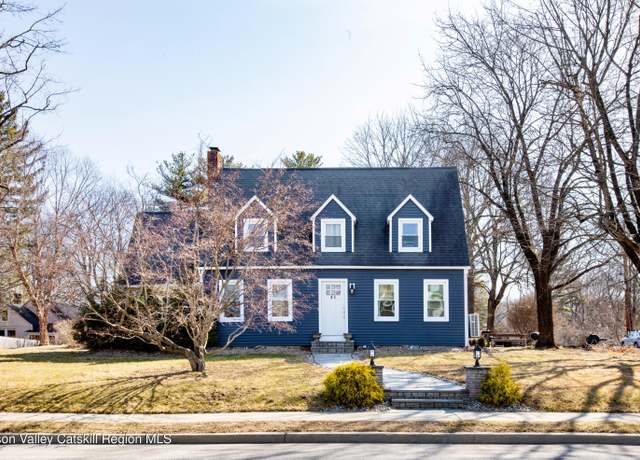 Property at 40 S Manheim Blvd, New Paltz, NY 12561, 2 beds, 1.5 baths