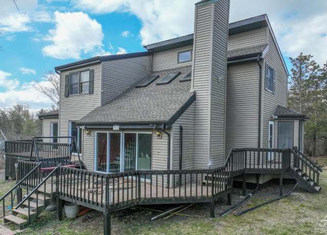 Property at 169 Haunted Cir Cir, Coxsackie, NY 12051, 3 beds, 2 baths