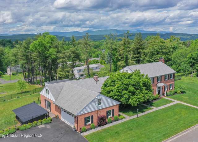 Property at 115 Ringtop Rd, Kingston, NY 12401, 5 beds, 4 baths