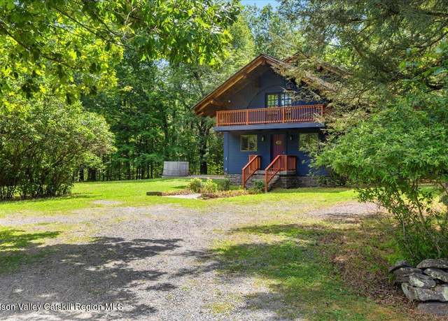 Property at 71 Wegebauer Rd, Saugerties, NY 12477, 4 beds, 2 baths