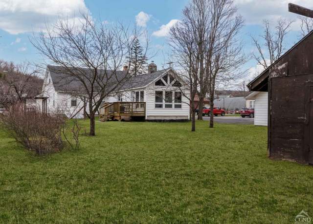 Property at 25 Vets Road Rd, Windham, NY 12496, 4 beds, 4 baths
