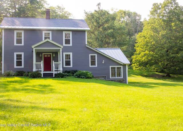 Property at 477 Fog Hill Rd, Austerlitz, NY 12017, 3 beds, 1.5 baths