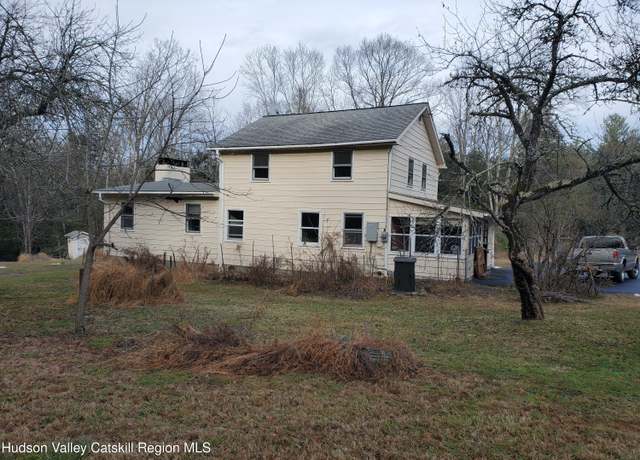 Property at 106 Schwabie Tpke, Kerhonkson, NY 12446, 6 beds, 1.5 baths