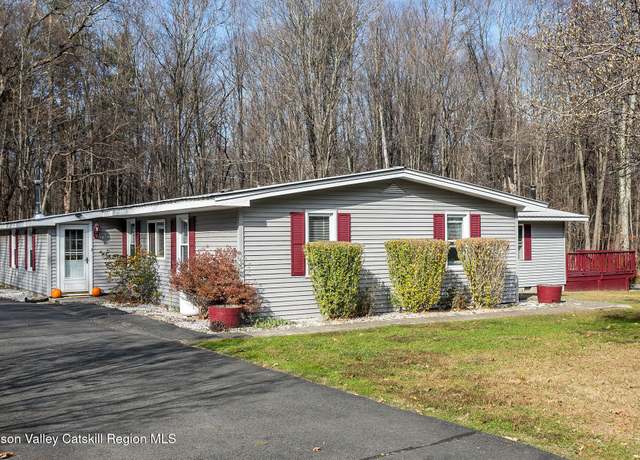 Property at 650 Granite Rd, Kerhonkson, NY 12446, 4 beds, 2 baths