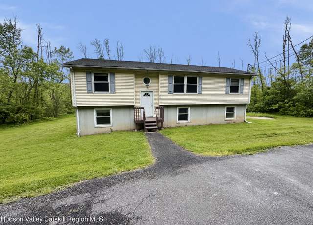 Property at 117 Sparling Rd, Saugerties, NY 12477, 3 beds, 2 baths