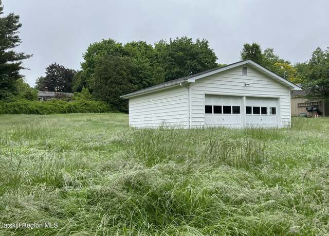 Property at 2 English Ln, New Paltz, NY 12561