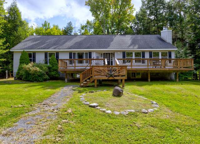 Property at 190 Deer Run Rd, Ashland, NY 12407, 5 beds, 2.5 baths
