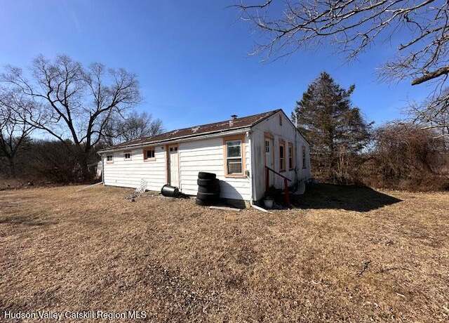 Property at 422 Co Rd 26a, Stuyvesant, NY 12173, 3 beds, 1 bath