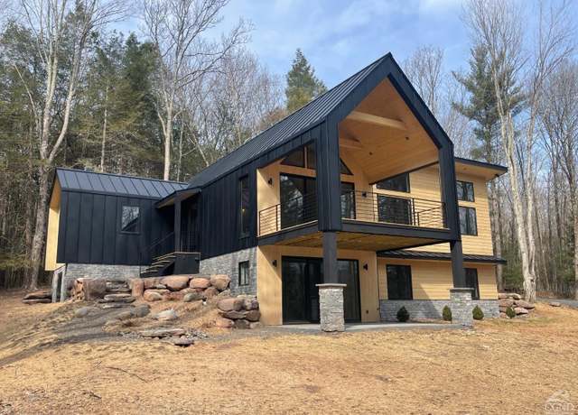 Property at 31 Windham Farms Rd, Windham, NY 12496, 4 beds, 4.5 baths
