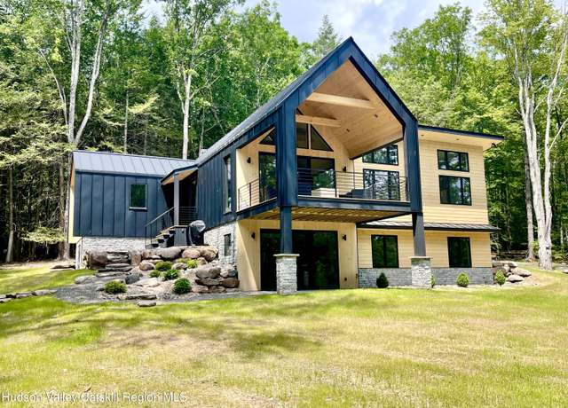 Property at 31 Windham Farms Rd, Windham, NY 12496, 5 beds, 4.5 baths