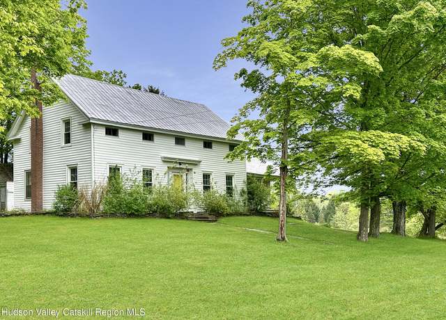 Property at 4028 County Route 26, Greenville, NY 12083, 6 beds, 3 baths