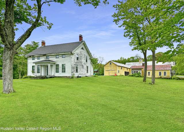 Property at 4082 County Route 26, Greenville, NY 12083, 6 beds, 3 baths