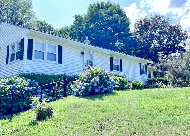 Property at 252 Route 199, Red Hook, NY 12571, 4 beds, 1.5 baths