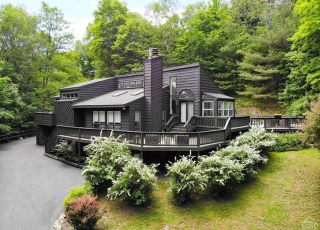 Property at 41 Snydertown Rd Rd, Craryville, NY 12521, 3 beds, 2 baths