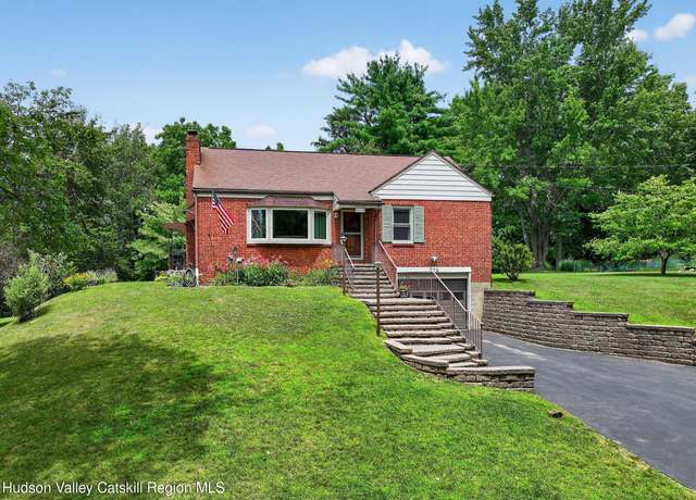 Property at 178 Lindorf St, Ulster Park, NY 12487, 3 beds, 1 bath
