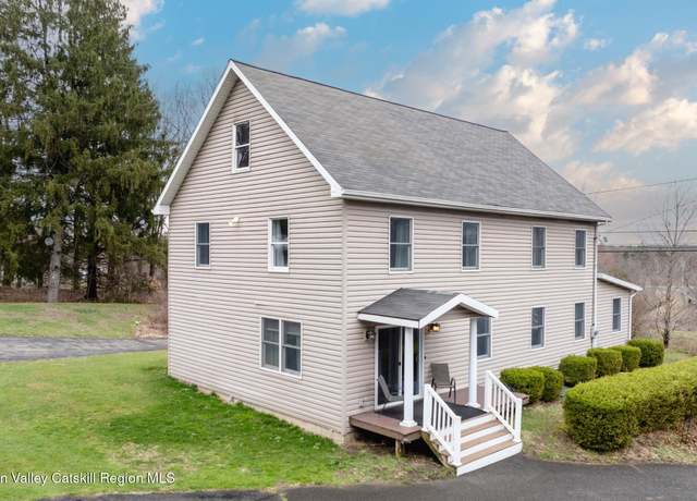 Property at 101 Main St, Lake Katrine, NY 12449, 4 beds, 3 baths