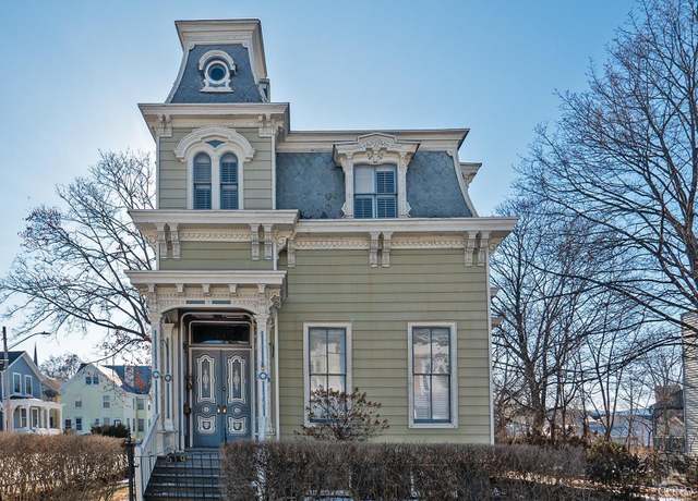 Property at 517 - 519 Washington St, Hudson, NY 12534, 3 beds, 2.5 baths