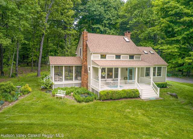 Property at 58 Peak Rd, Stone Ridge, NY 12484, 3 beds, 2 baths