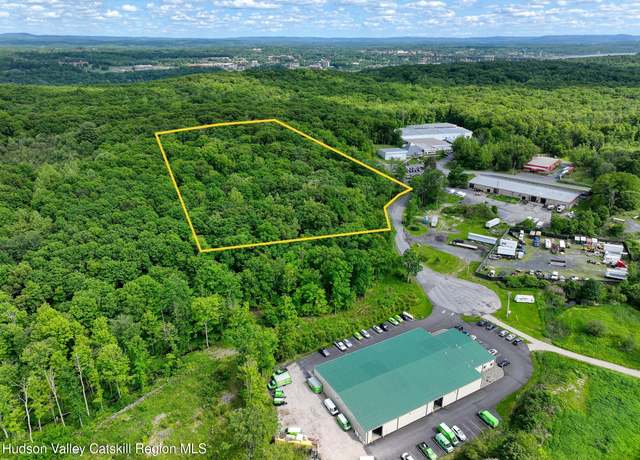Property at 9 Lumen Ln, Highland, NY 12528