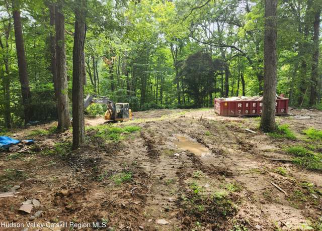Property at 90 Old Queens Hwy, Kerhonkson, NY 12446