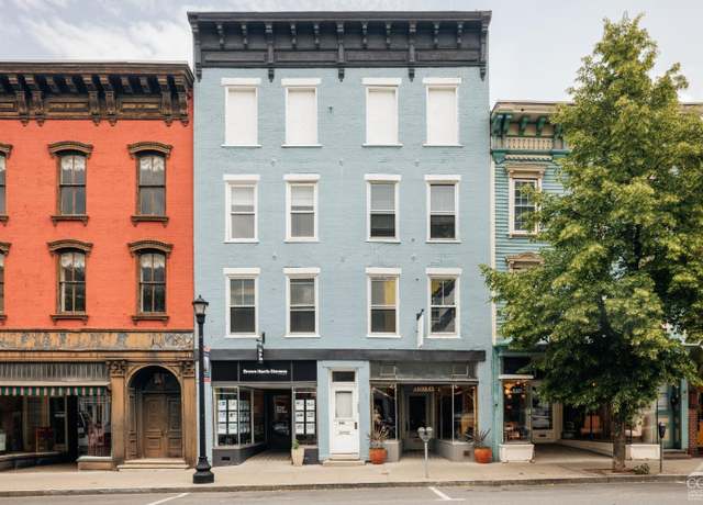 Property at 526 - 528 Warren St, Hudson, NY 12534, 4 beds, 5 baths