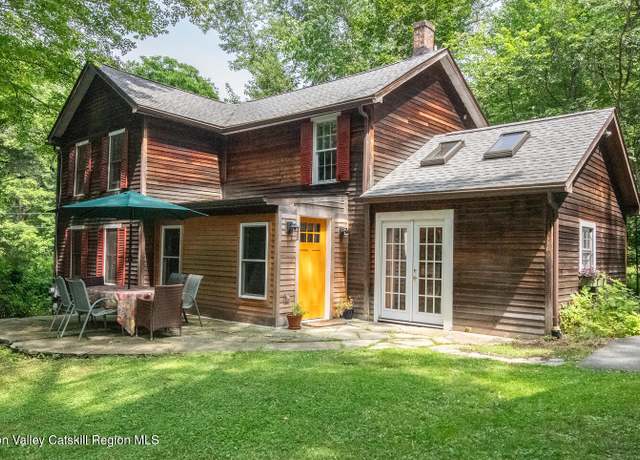 Property at 66 River St, Chatham, NY 12037, 3 beds, 1.5 baths
