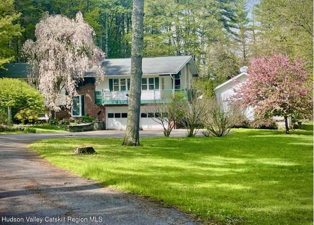 Property at 146 Sherman Rd, Kingston, NY 12401, 4 beds, 3 baths
