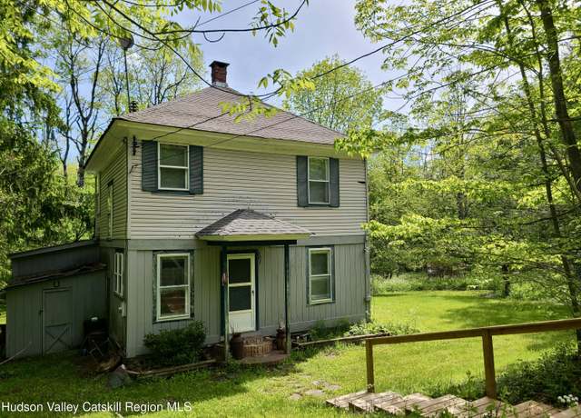 Property at 37 Ulster And Delaware Tpke, Highmount, NY 12441, 3 beds, 1.5 baths