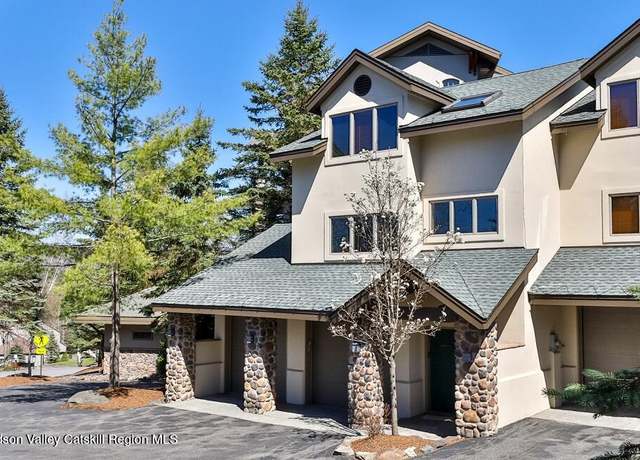 Property at 2 Enclave West Dr Unit W-10, Windham, NY 12496, 4 beds, 4.5 baths