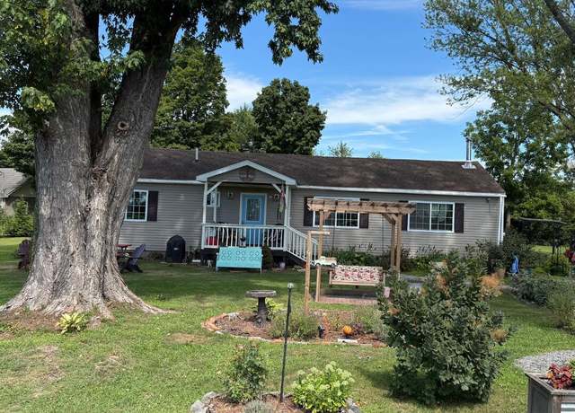 Property at 131 Route 82, Hudson, NY 12534, 4 beds, 1 bath