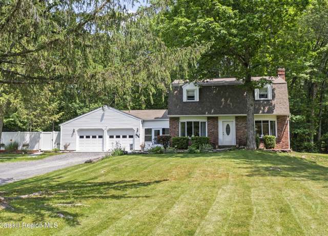 Property at 21 Lacorte Rd, Catskill, NY 12414, 3 beds, 2.5 baths