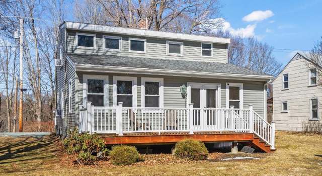 Photo of 10 Railroad Ave, Kinderhook, NY 12106