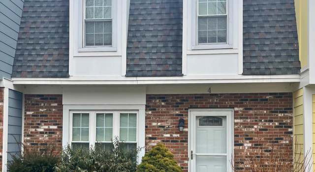 Photo of 4 Sunnybrook Cir, Highland, NY 12528