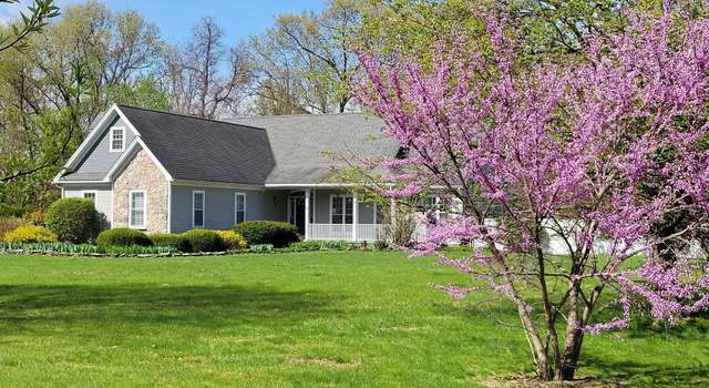 Photo of 14 Presidential Drive Dr, Kinderhook, NY 12106
