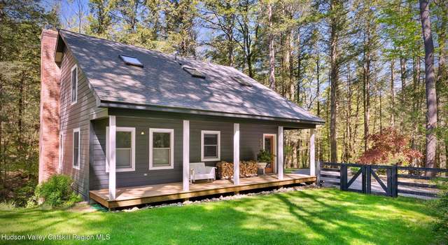 Photo of 53 Ten Broeck Rd, Chatham, NY 12037
