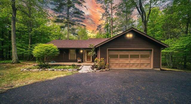 Photo of 180 W W Hurley Rd, Woodstock, NY 12498