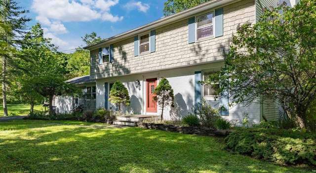 Photo of 1 Nissen Ln, West Hurley, NY 12491