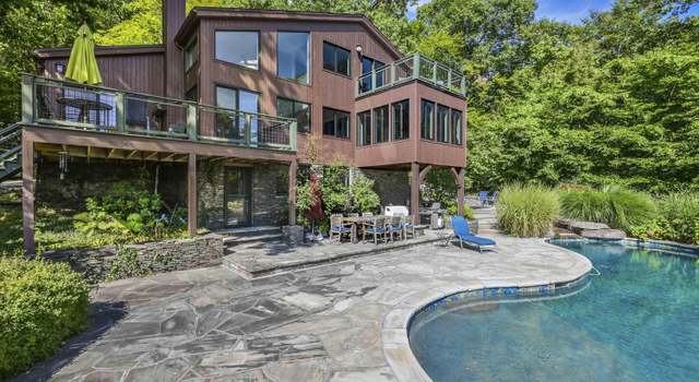 Photo of 208 Grogkill Rd, Woodstock, NY 12498
