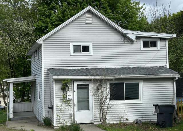 Property at 627 May St, Mayfield, PA 18433, 3 beds, 1 bath