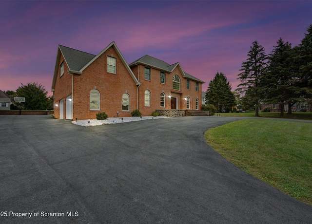 Property at 105 Crossgate Dr, South Abington Twp, PA 18411, 4 beds, 3.5 baths