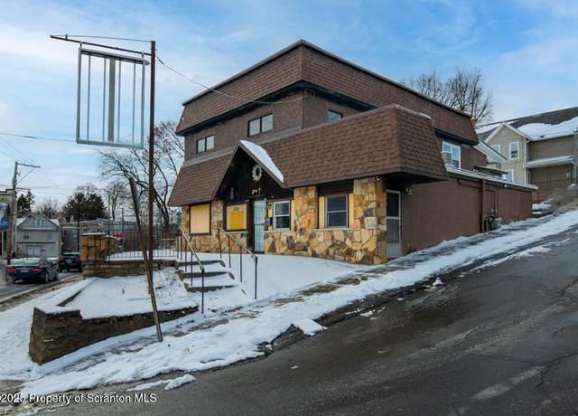 Property at 2521 N Main Ave, Scranton, PA 18508, 7 beds, 2 baths