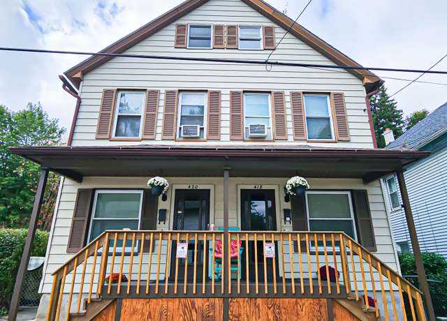Property at 418 S Edwards Ct, Scranton, PA 18504, 4 beds, 2 baths