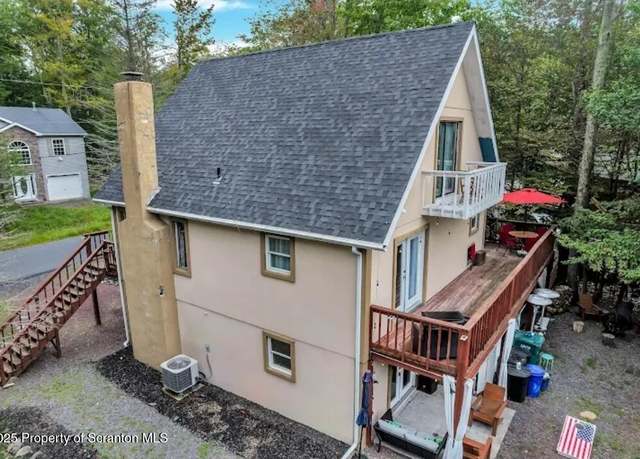Property at 7381 Ventnor Dr, Tobyhanna, PA 18466, 4 beds, 3 baths