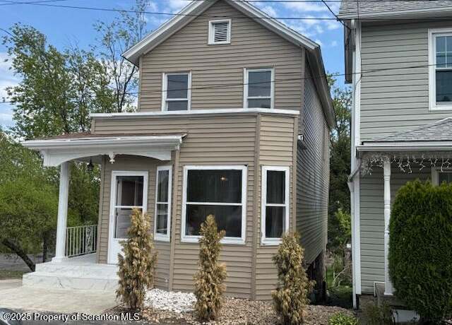 Property at 913 Acker Ave, Scranton, PA 18504, 3 beds, 1 bath