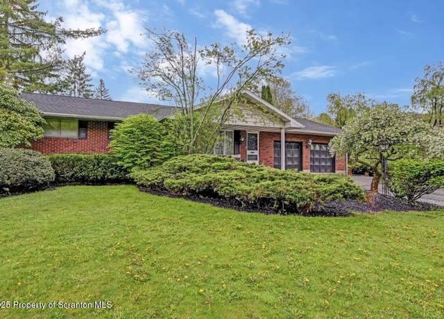 Property at 207 Beechwood Dr, Roaring Brook Twp, PA 18444, 4 beds, 3 baths